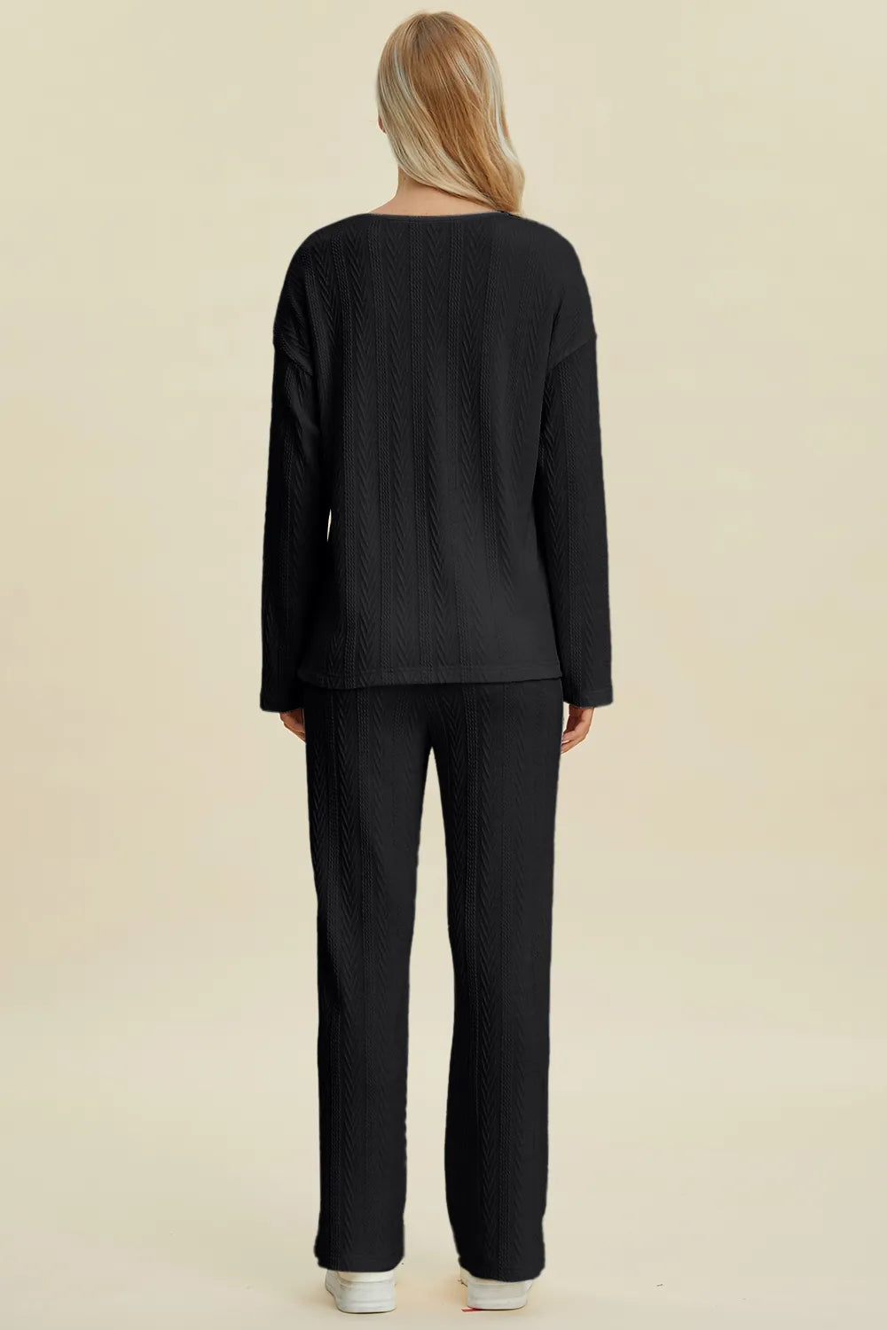 33dd13f3-75a8-4e06-ad71-c99c8076cc4c-Max